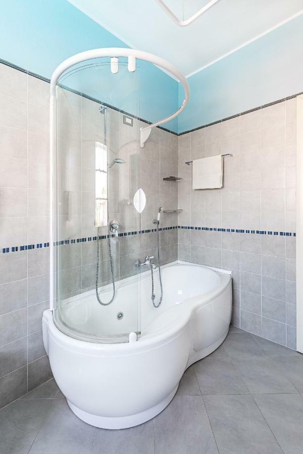 Il Quadrifoglio D4 Apartment By Wonderful Italy Sirmione Extérieur photo
